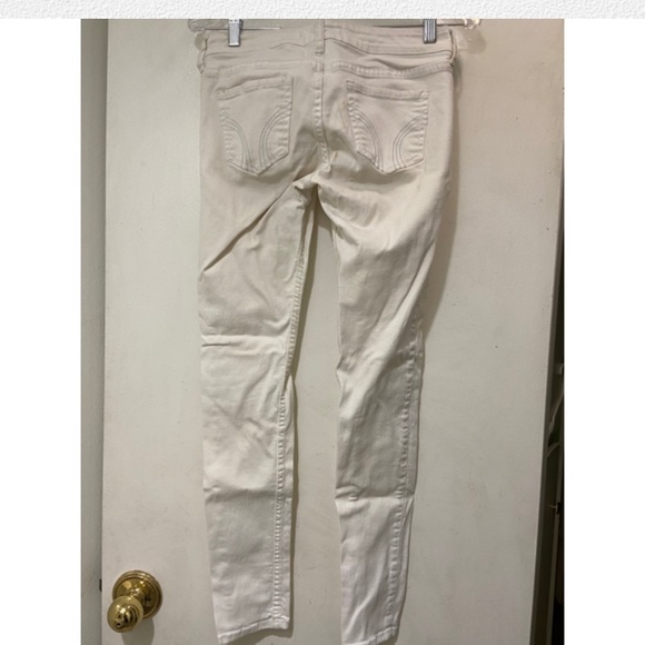 *MOVING SALE* HOLLISTER white jeans - Picture 2 of 4